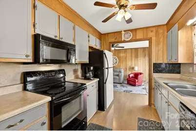 708 Wilmore Street NE, Lenoir, NC 28645 - Photo 23