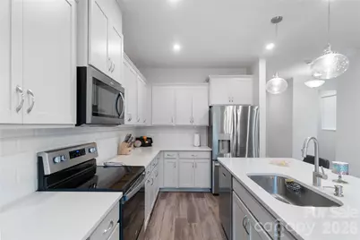 8032 Overmeadow Lane, Charlotte, NC 28269 - Photo 9