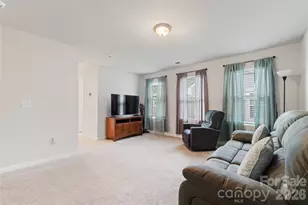 8032 Overmeadow Ln, Charlotte, NC 28269 - Photo 15