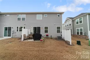 8032 Overmeadow Ln, Charlotte, NC 28269 - Photo 25