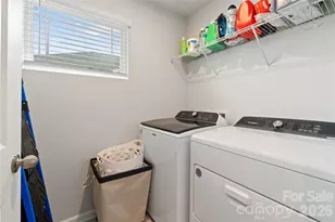 8032 Overmeadow Ln, Charlotte, NC 28269 - Photo 23