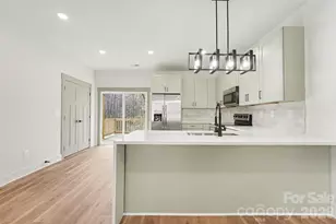 427 W Ballard St, Cherryville, NC 28021 - Photo 5