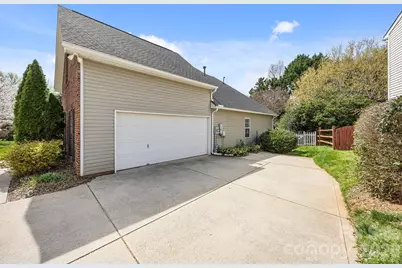 12507 Windward Oaks Drive, Huntersville, NC 28078 - Photo 9