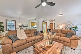 106 Sage Ct, Maggie Valley, NC 28716 - Photo 3