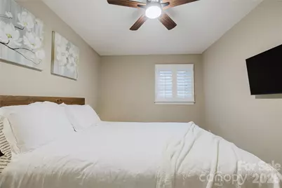 4920 Raymond Place, Charlotte, NC 28205 - Photo 27