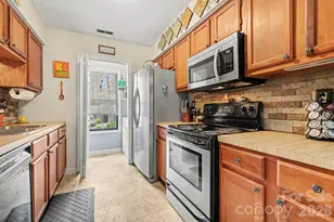 2788 Red Bud Ln, Fort Mill, SC 29715 - Photo 5