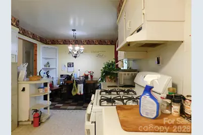 124 Jeff Street, Hendersonville, NC 28739 - Photo 13