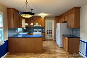 1215 Wiltshire Dr, Kannapolis, NC 28081 - Photo 7