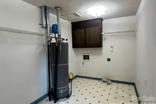 1215 Wiltshire Dr, Kannapolis, NC 28081 - Photo 11