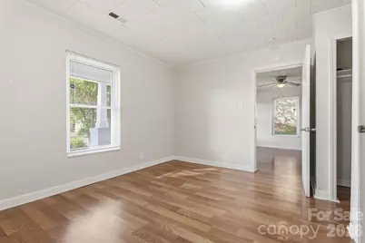 116 Honeywood Avenue, Charlotte, NC 28216 - Photo 9
