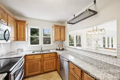 2715 Selwyn Avenue #43, Charlotte, NC 28209 - Photo 13