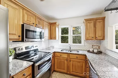 2715 Selwyn Avenue #43, Charlotte, NC 28209 - Photo 11