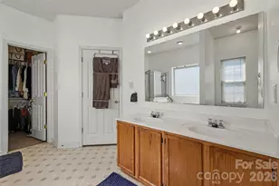 4011 Lakota Ct, Charlotte, NC 28269 - Photo 13