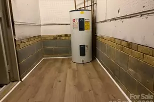 6906 Old Forge Dr, Charlotte, NC 28226 - Photo 5