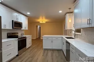 6906 Old Forge Dr, Charlotte, NC 28226 - Photo 11