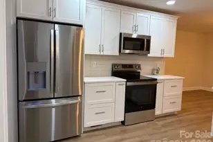 6906 Old Forge Dr, Charlotte, NC 28226 - Photo 13