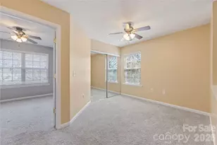 9314 Meadowmont View Dr, Charlotte, NC 28269 - Photo 17