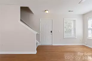 9314 Meadowmont View Dr, Charlotte, NC 28269 - Photo 3