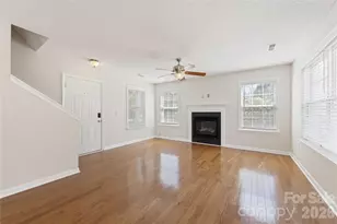 9314 Meadowmont View Dr, Charlotte, NC 28269 - Photo 5