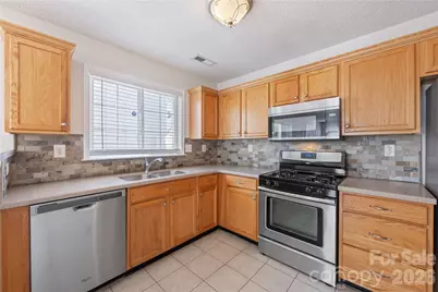 9314 Meadowmont View Drive, Charlotte, NC 28269 - Photo 13