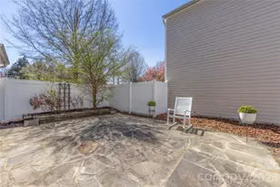 9314 Meadowmont View Dr, Charlotte, NC 28269 - Photo 33