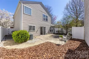 9314 Meadowmont View Dr, Charlotte, NC 28269 - Photo 35