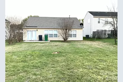 727 Almora Drive, Charlotte, NC 28216 - Photo 3