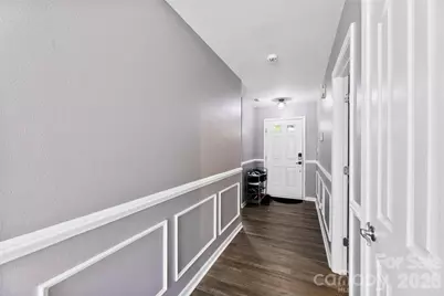 727 Almora Drive, Charlotte, NC 28216 - Photo 5