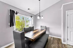 727 Almora Dr, Charlotte, NC 28216 - Photo 13