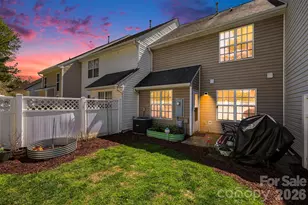 8652 Robinson Forest Dr, Charlotte, NC 28277 - Photo 25