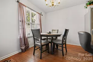 8652 Robinson Forest Dr, Charlotte, NC 28277 - Photo 9