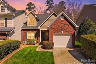 4762 Braxton Gate Ln, Hickory, NC 28602 - Photo 1