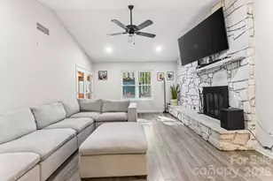 20133 Floral Ln, Cornelius, NC 28031 - Photo 5