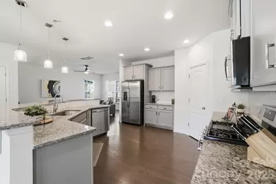 6078 Cloverdale Drive, Fort Mill, SC 29708 - Photo 9