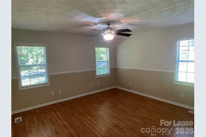 23 44th Avenue Place NE, Hickory, NC 28603 - Photo 7