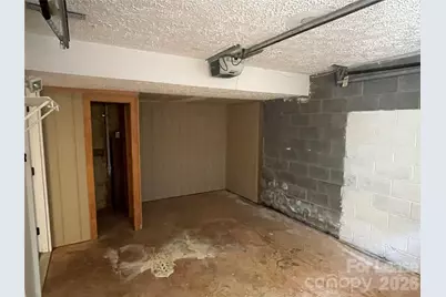 23 44th Avenue Place NE, Hickory, NC 28603 - Photo 17