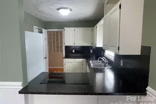 23 44th Ave Pl NE, Hickory, NC 28603 - Photo 5