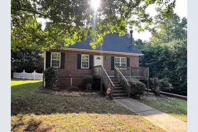 23 44th Avenue Place NE, Hickory, NC 28603 - Photo 1