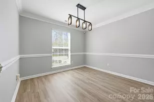 10122 Northwoods Forest Dr, Charlotte, NC 28214 - Photo 9