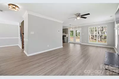 10122 Northwoods Forest Drive, Charlotte, NC 28214 - Photo 7