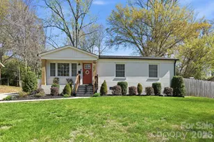 1026 Rollingwood Dr, Charlotte, NC 28217 - Photo 1