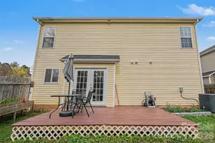 5504 Waverly Lynn Ln, Charlotte, NC 28269 - Photo 3