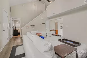 5504 Waverly Lynn Ln, Charlotte, NC 28269 - Photo 9