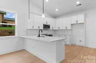 220 Nancy Dr, Shelby, NC 28152 - Photo 5