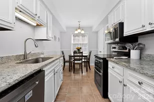 7124 Quail Meadow Ln, Charlotte, NC 28210 - Photo 13