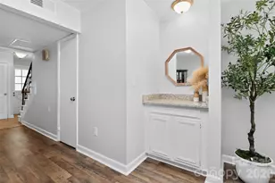 7124 Quail Meadow Ln, Charlotte, NC 28210 - Photo 17