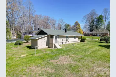 438 Loop Road, Hendersonville, NC 28792 - Photo 31
