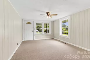 438 Loop Rd, Hendersonville, NC 28792 - Photo 3