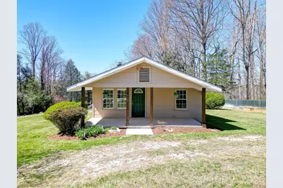 438 Loop Road, Hendersonville, NC 28792 - Photo 1