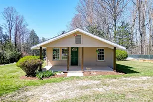 438 Loop Rd, Hendersonville, NC 28792 - Photo 1